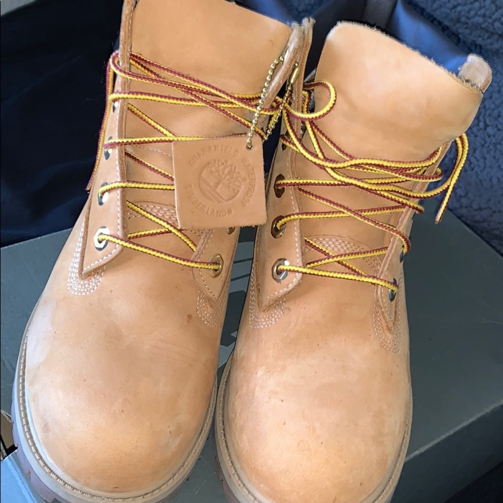 Timberlands - Picture 2 of 4